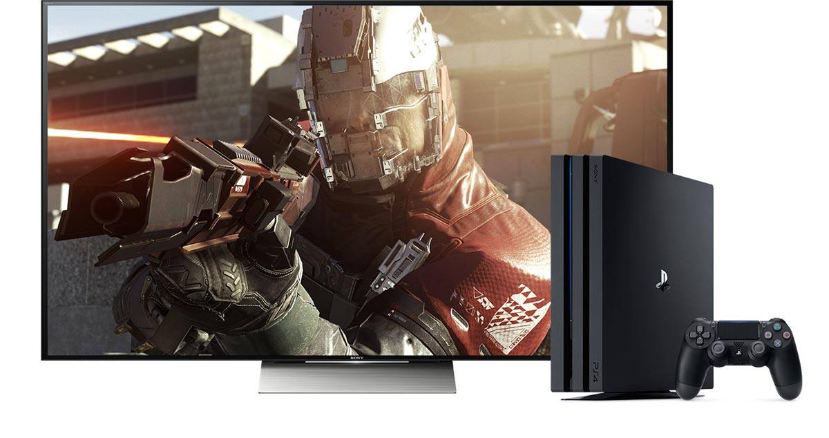 PS4 Pro med controller ved siden af 2016 SONY TV